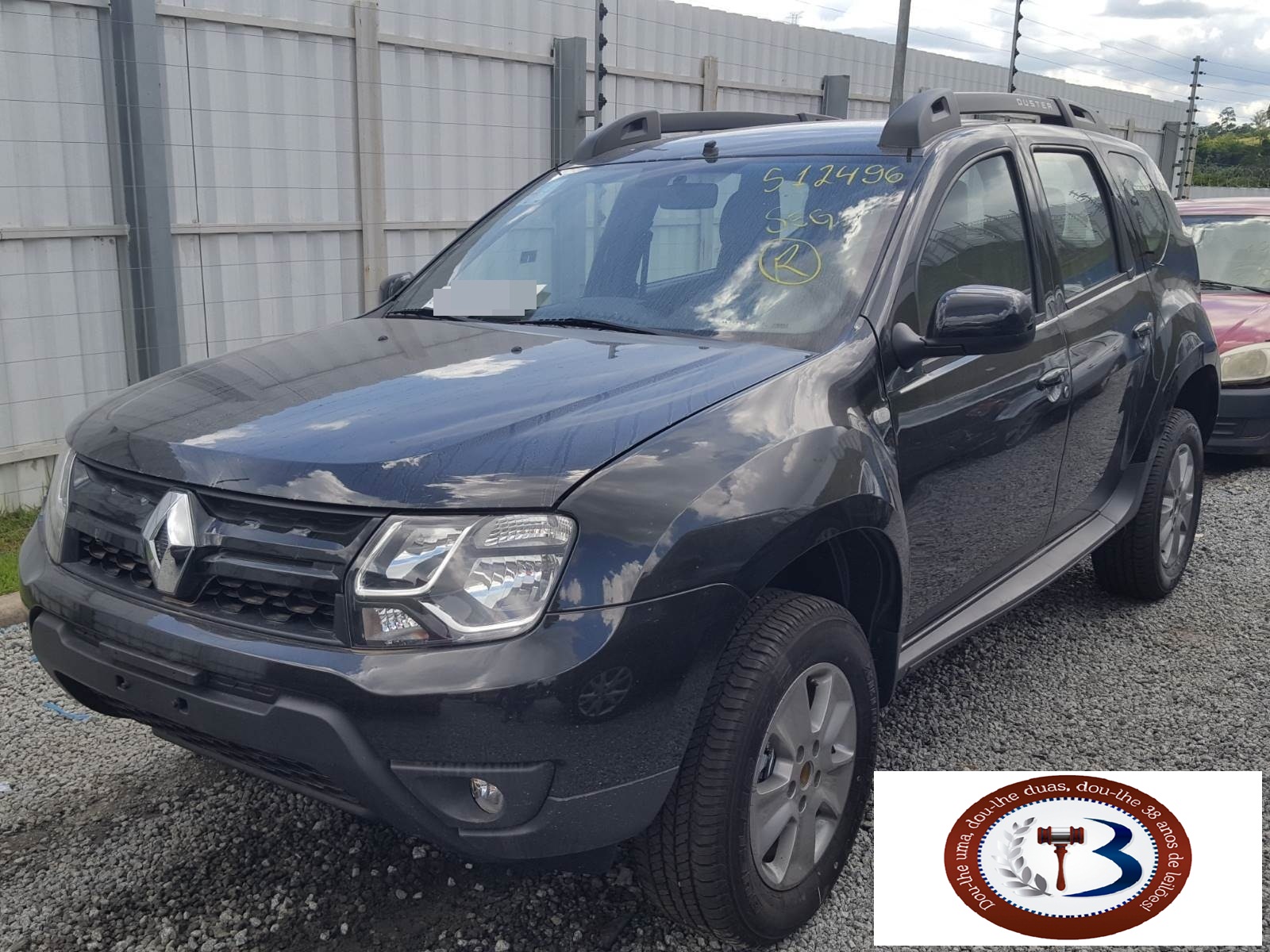 LOTE 036 DUSTER AUTHENTIQUE 2020